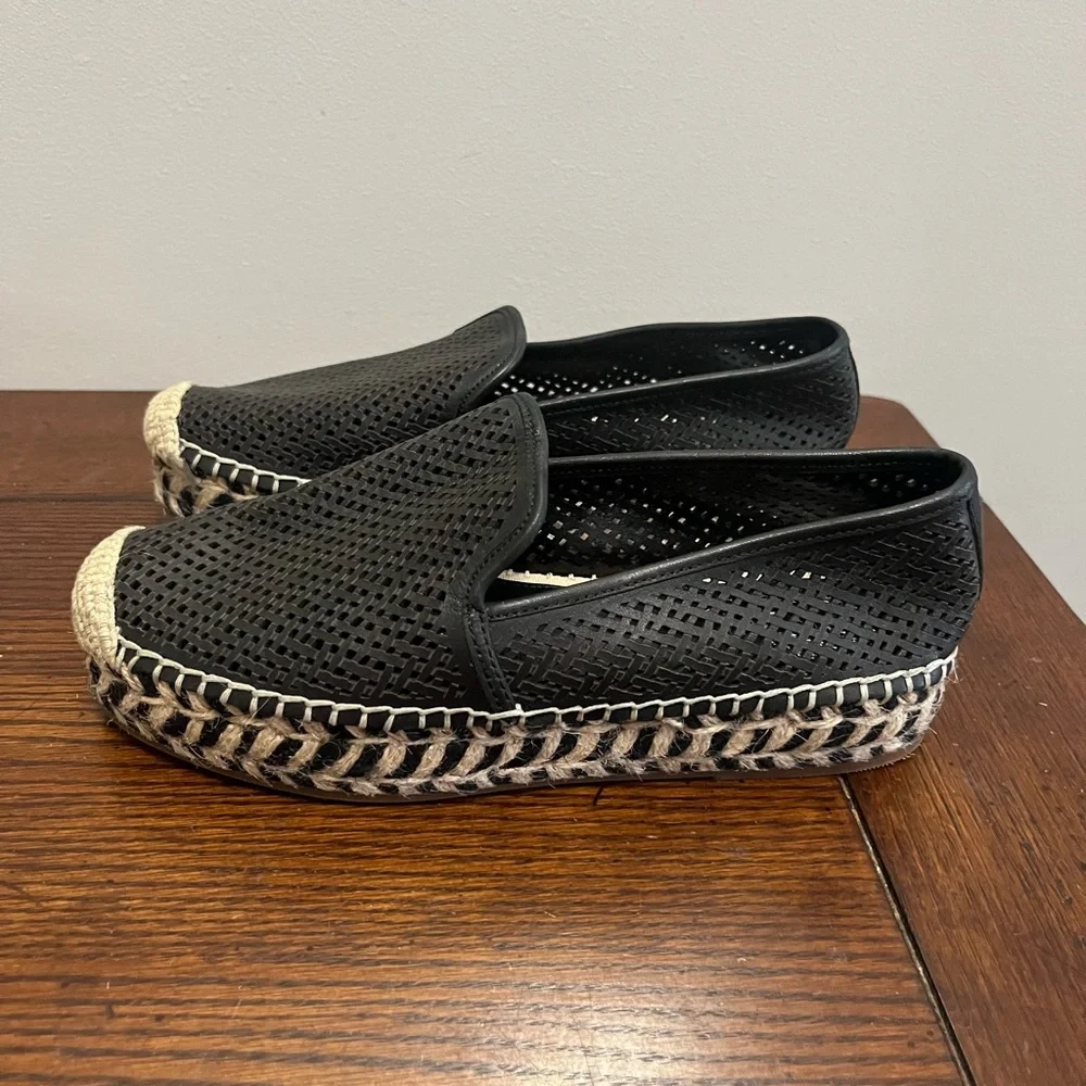 Vince Camuto brand new